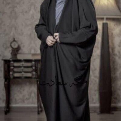 چادر مدل عربی یا اماراتی جلو چادر باز است و بالای سر کاپ ندار استین حدود ۲۵ سانت